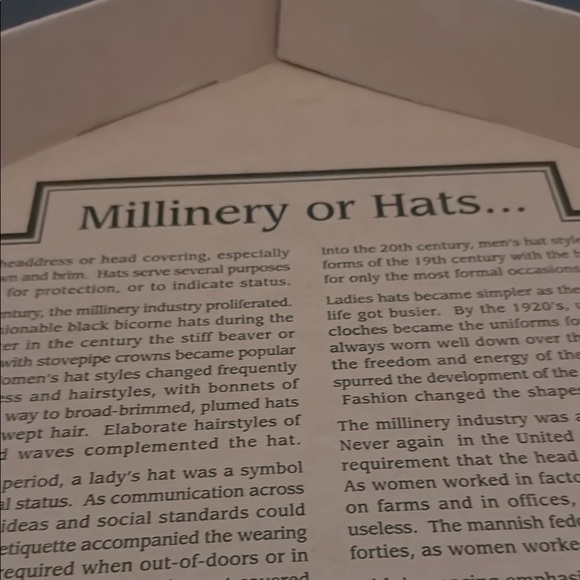 Mary Jean Collection Vintage Hat Box - Picture 13 of 15